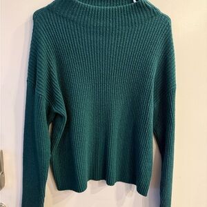 Emerald Green Ribbed Turtleneck Sweater